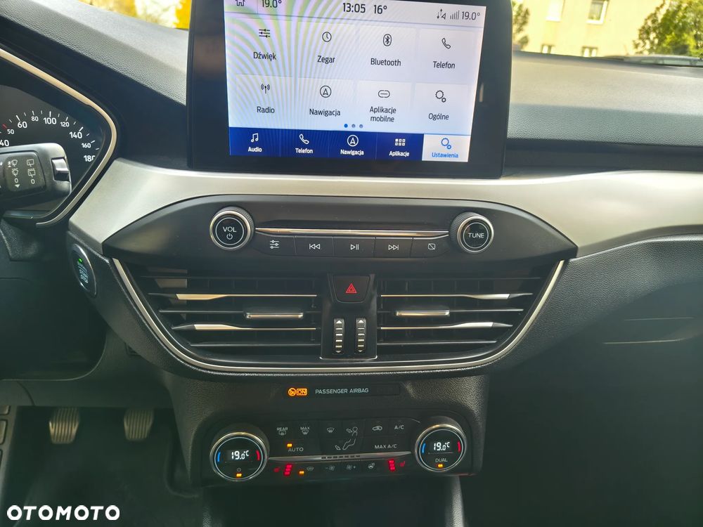 Ford Focus 1.0 EcoBoost mHEV Connected - 21