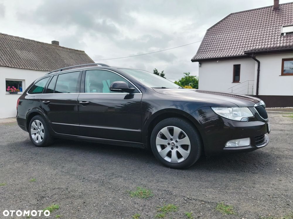 Skoda Superb 2.0 TDI PD Ambition - 2