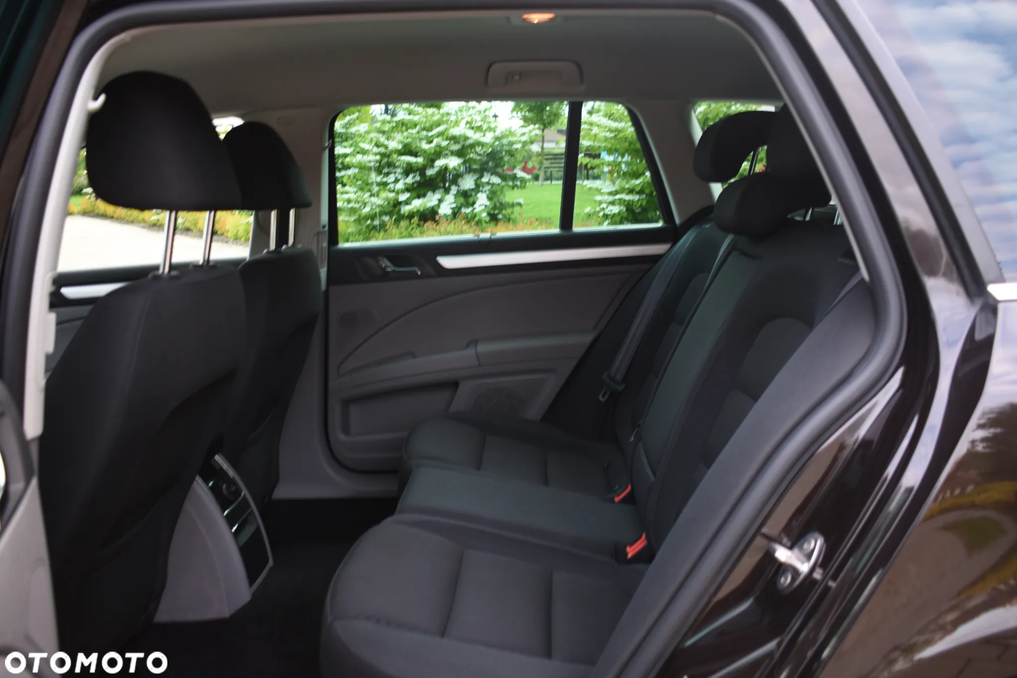 Skoda Superb 2.0 TDI Elegance - 40