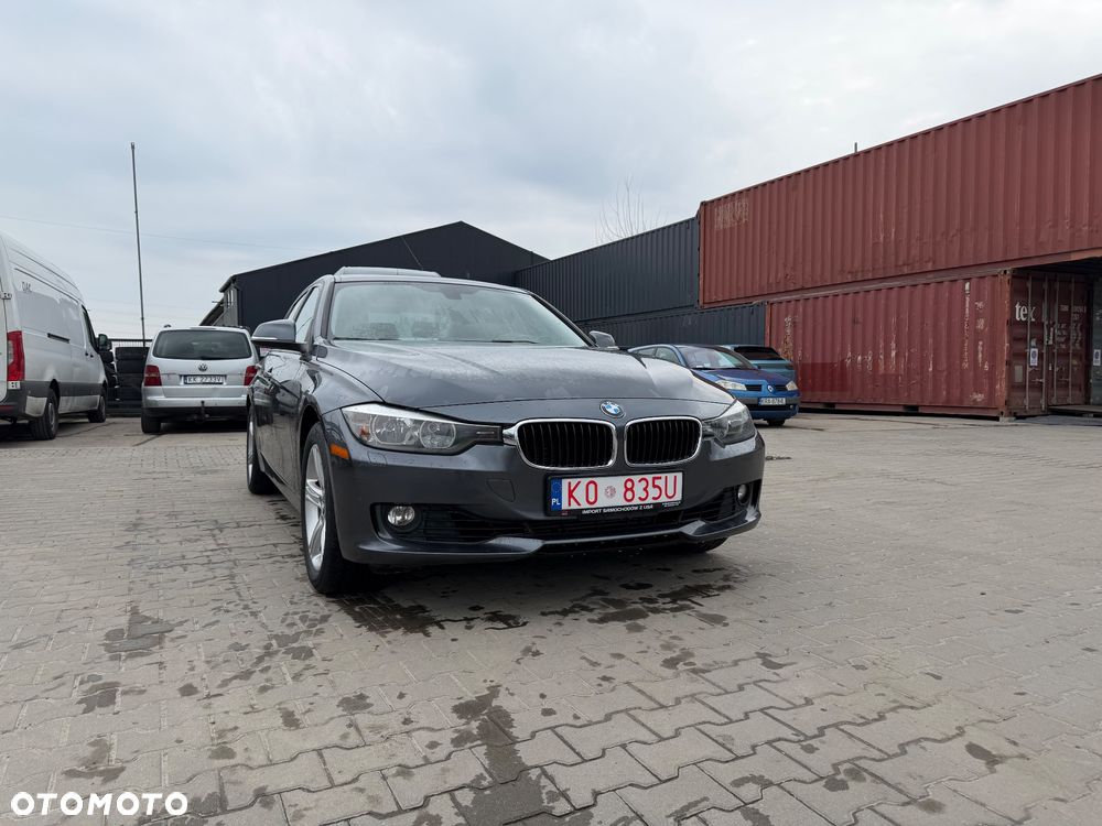 BMW Seria 3 328i xDrive Luxury Line - 3