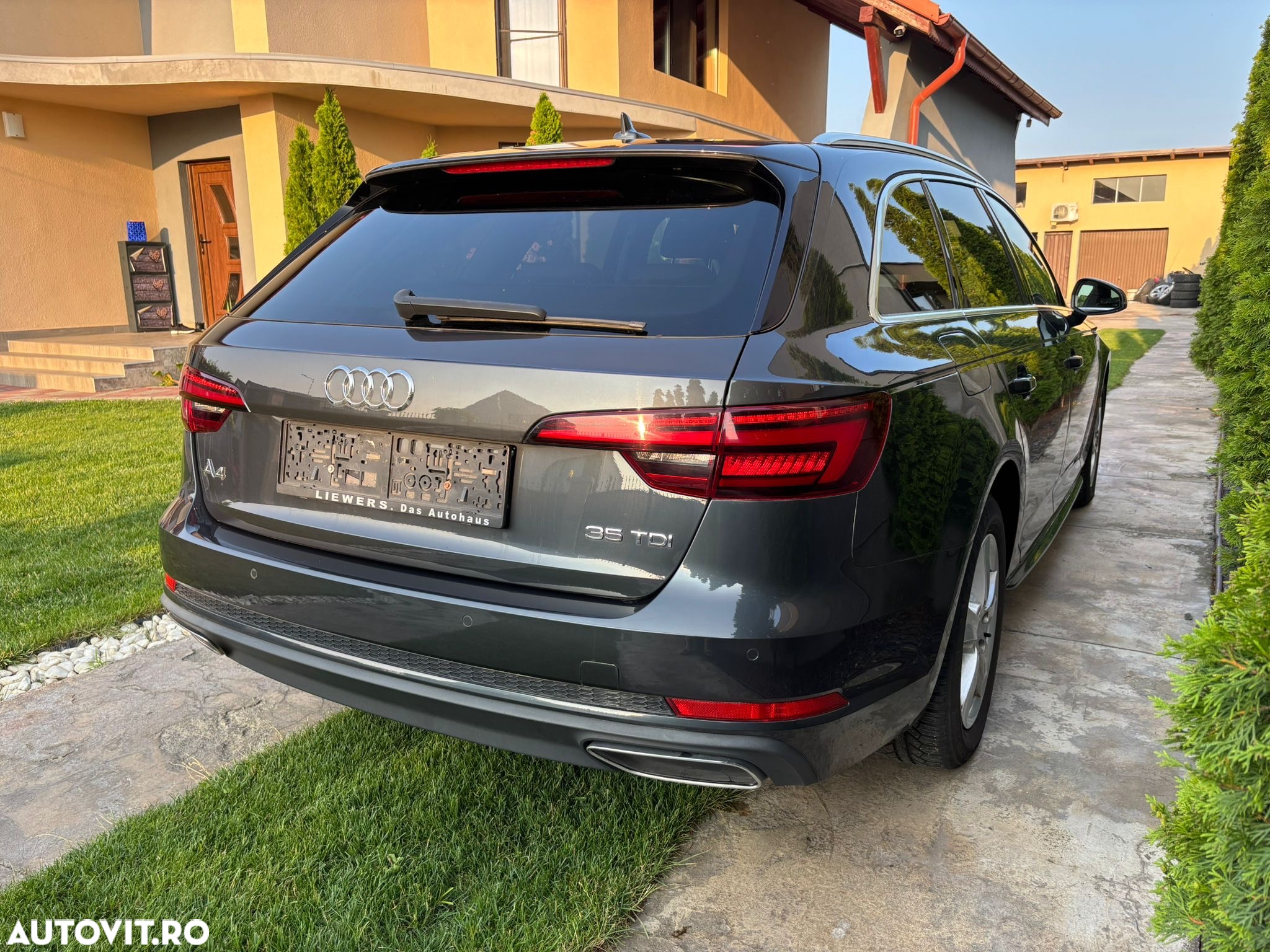 Audi A4 Avant 2.0 TDI S tronic - 16