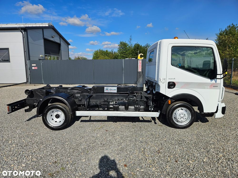 Renault Maxity 2.5 DCI 110KM/ Hakowiec / DMC 3.5T / - 4
