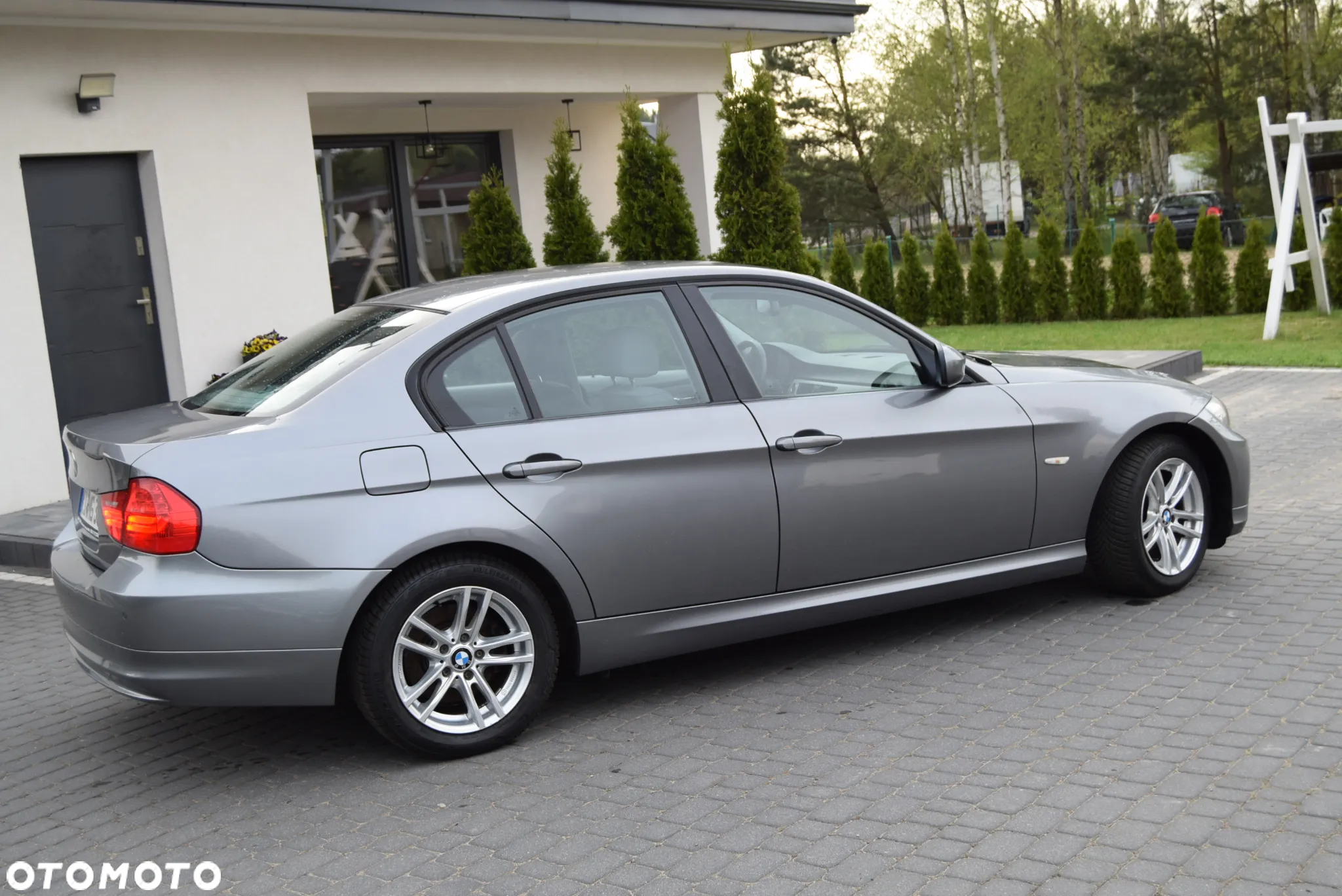 BMW Seria 3 320i - 4