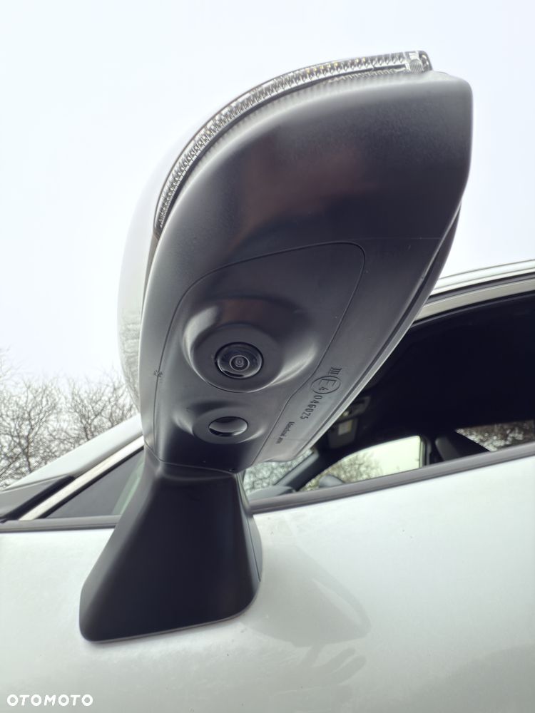 Toyota Corolla Cross 2.0 Hybrid Executive AWD - 13