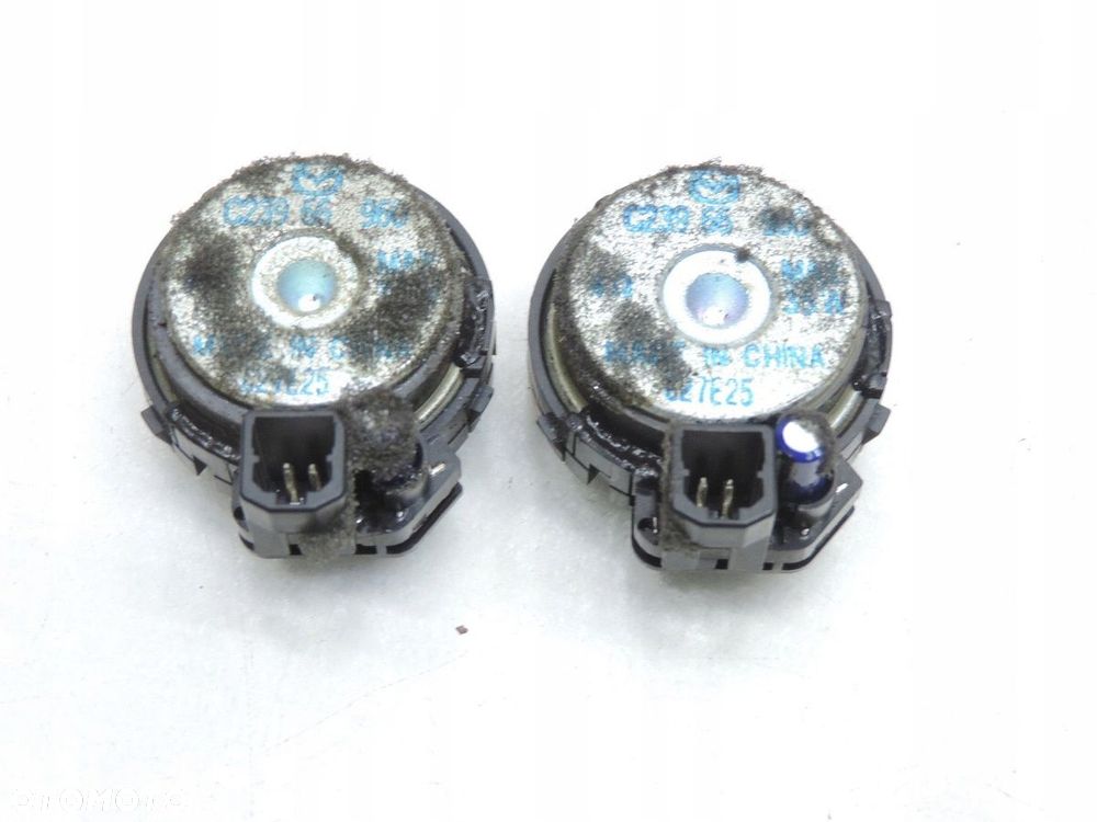 GŁOŚNIK NISKOTONOWY PRZÓD MAZDA5 MAZDA 5 I - 4