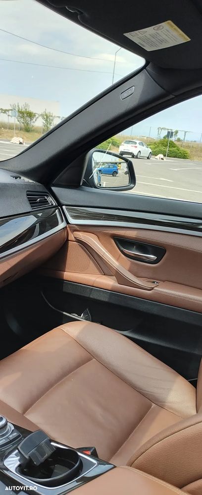 BMW Seria 5 520d - 28