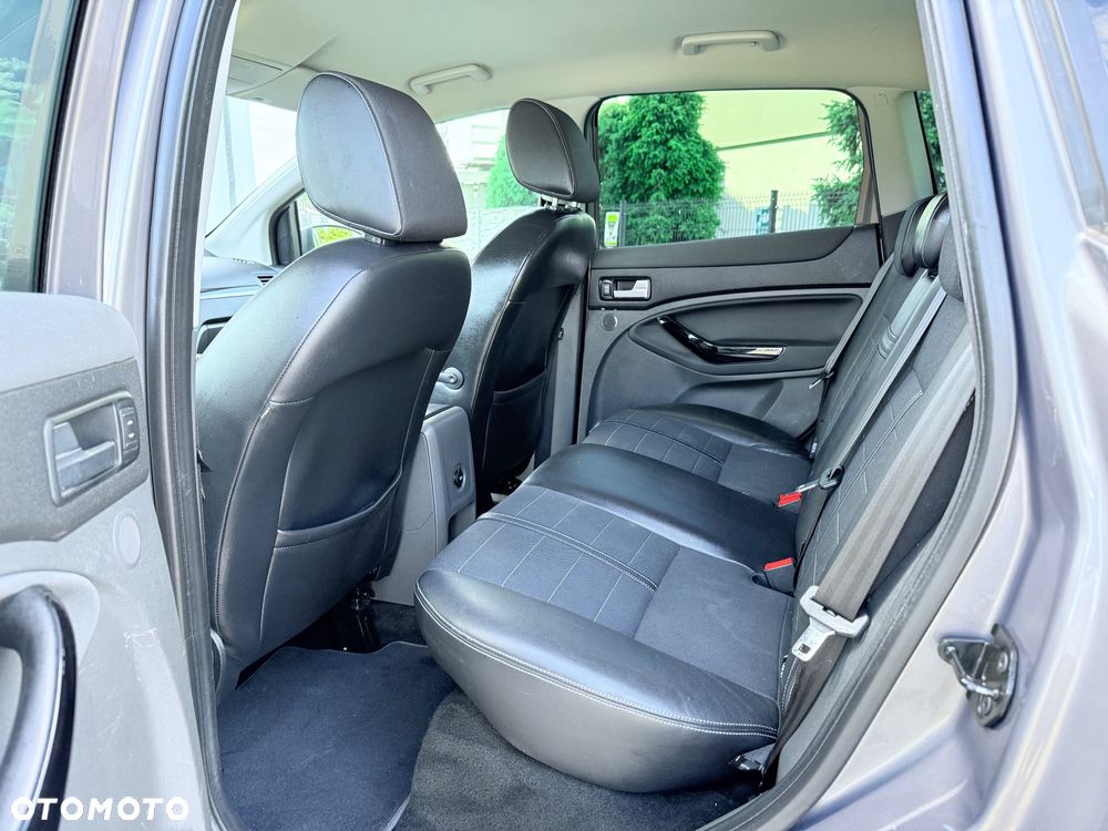 Ford Kuga 2.0 TDCi 4x4 Titanium - 18
