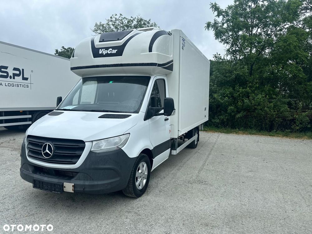 Mercedes-Benz Sprinter W907 - 4