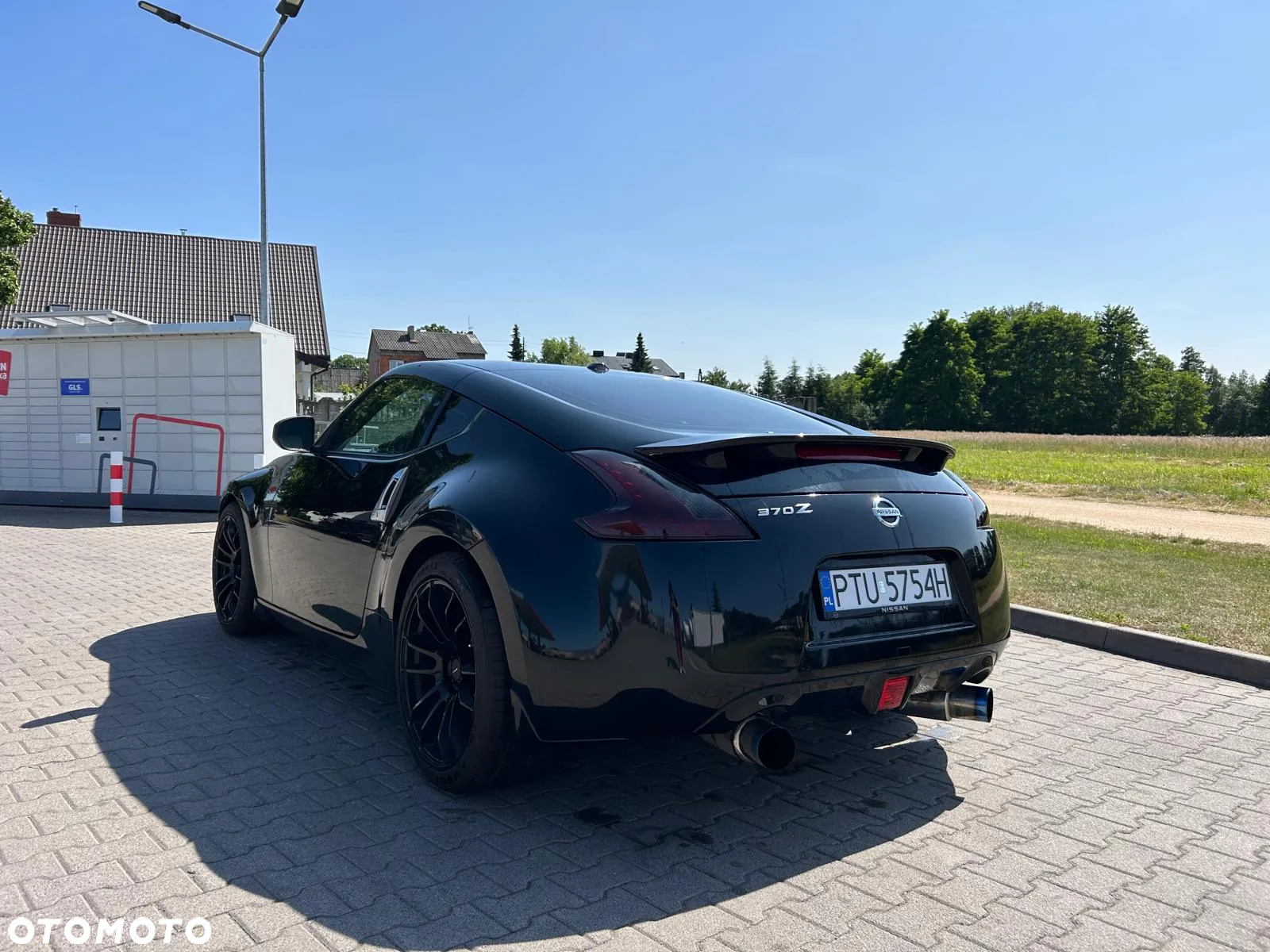 Nissan 370 Z - 7