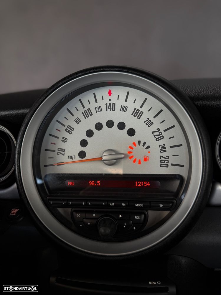 MINI 3 Portas One - 19