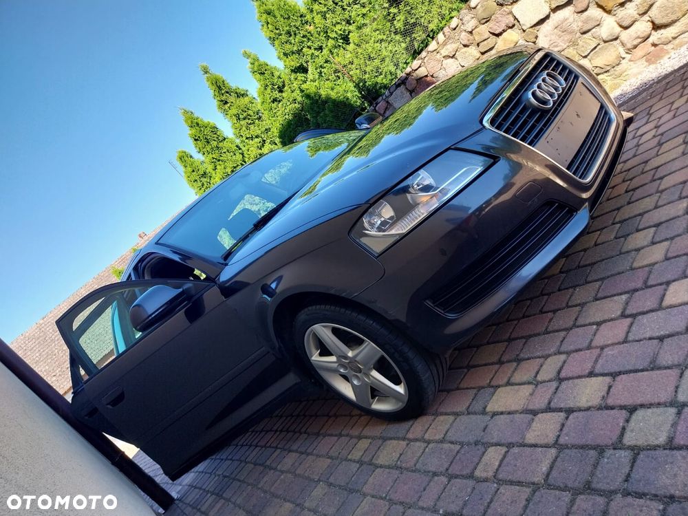 Audi A3 Sportback - 2