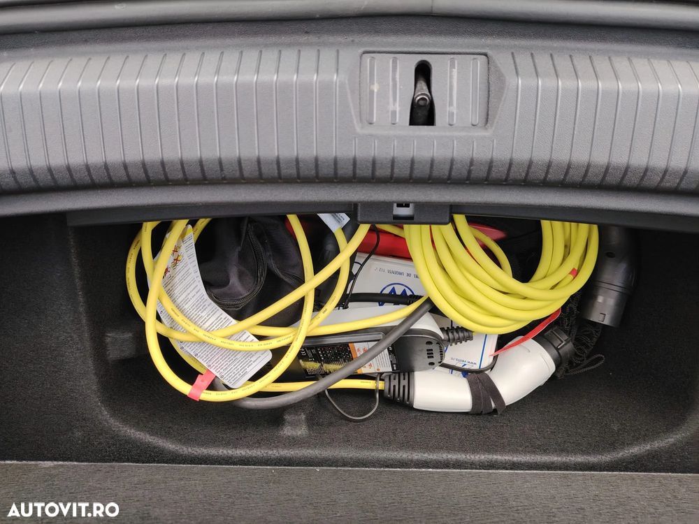 Volkswagen ID.7 Tourer 77 kWh Advanced - 9