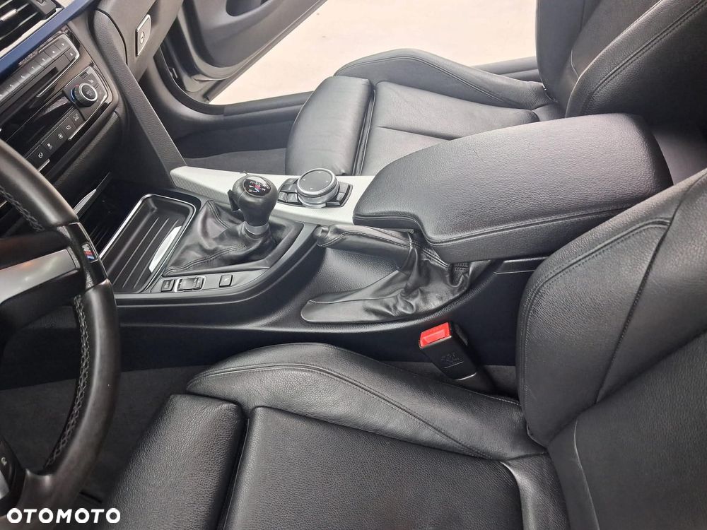 BMW Seria 4 420d xDrive M Sport - 9