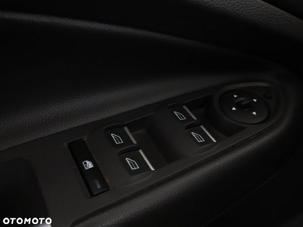 Ford Kuga 1.5 EcoBoost 2x4 ST-Line - 33