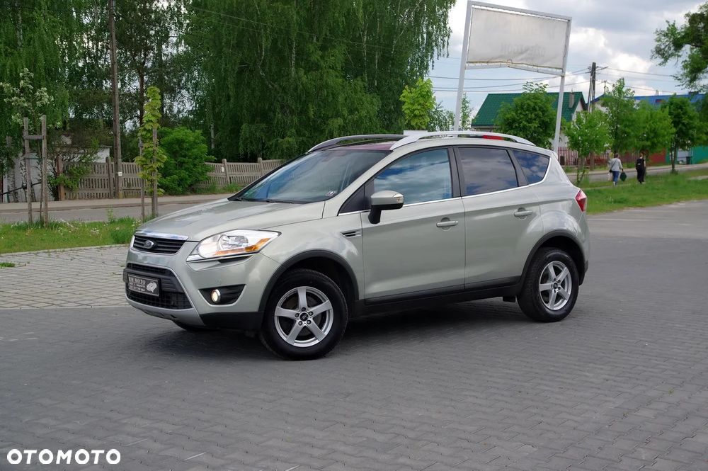 Ford Kuga 2.0 TDCi 2x4 Titanium - 11