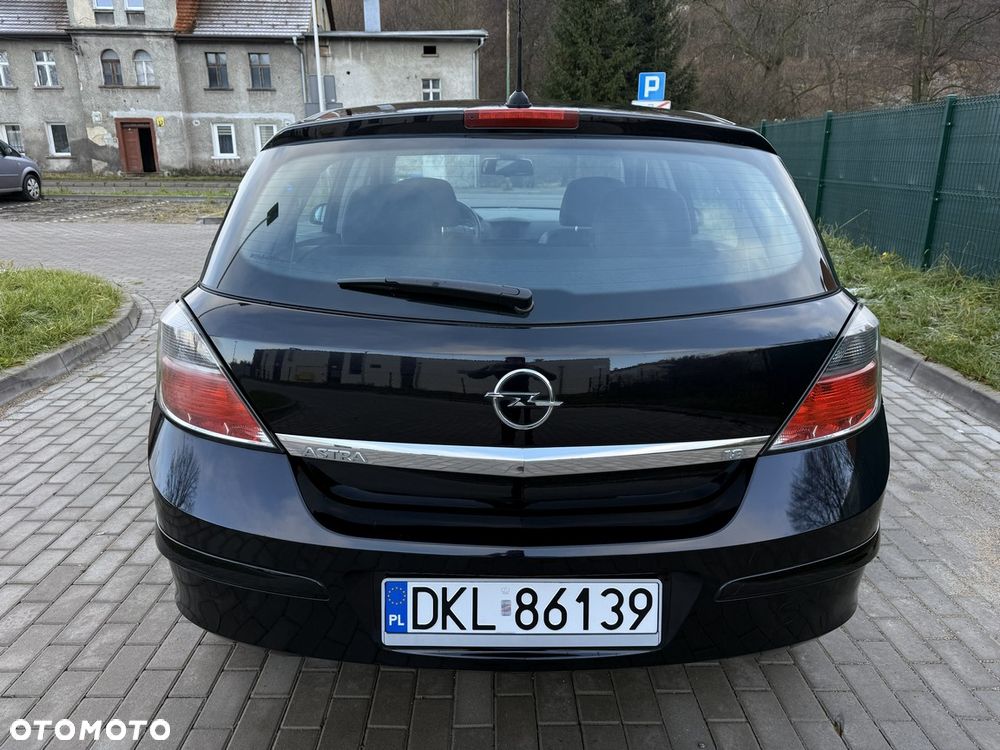 Opel Astra 1.8 Innovation - 10