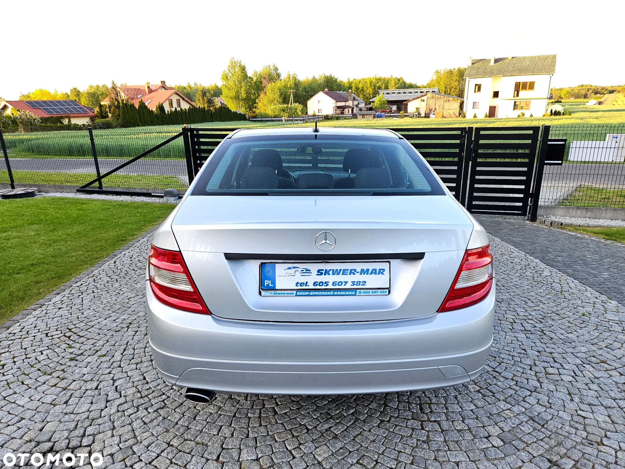 Mercedes-Benz Klasa C 200 CGI BlueEff Elegance - 8