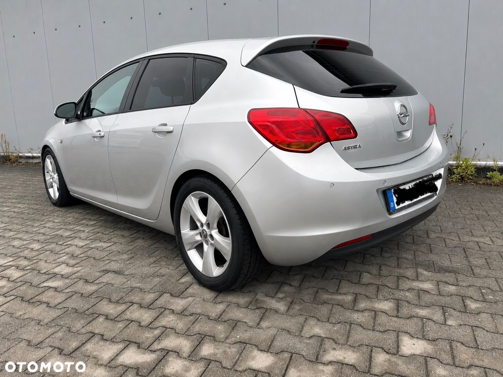 Opel Astra - 6