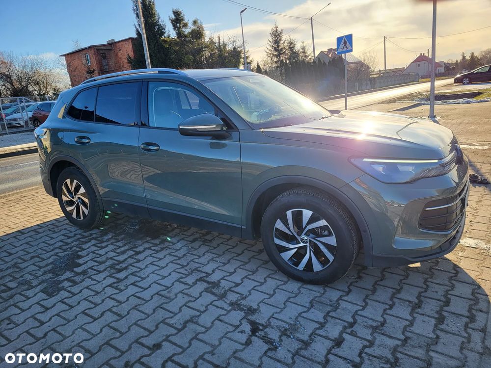 Volkswagen Tiguan - 11