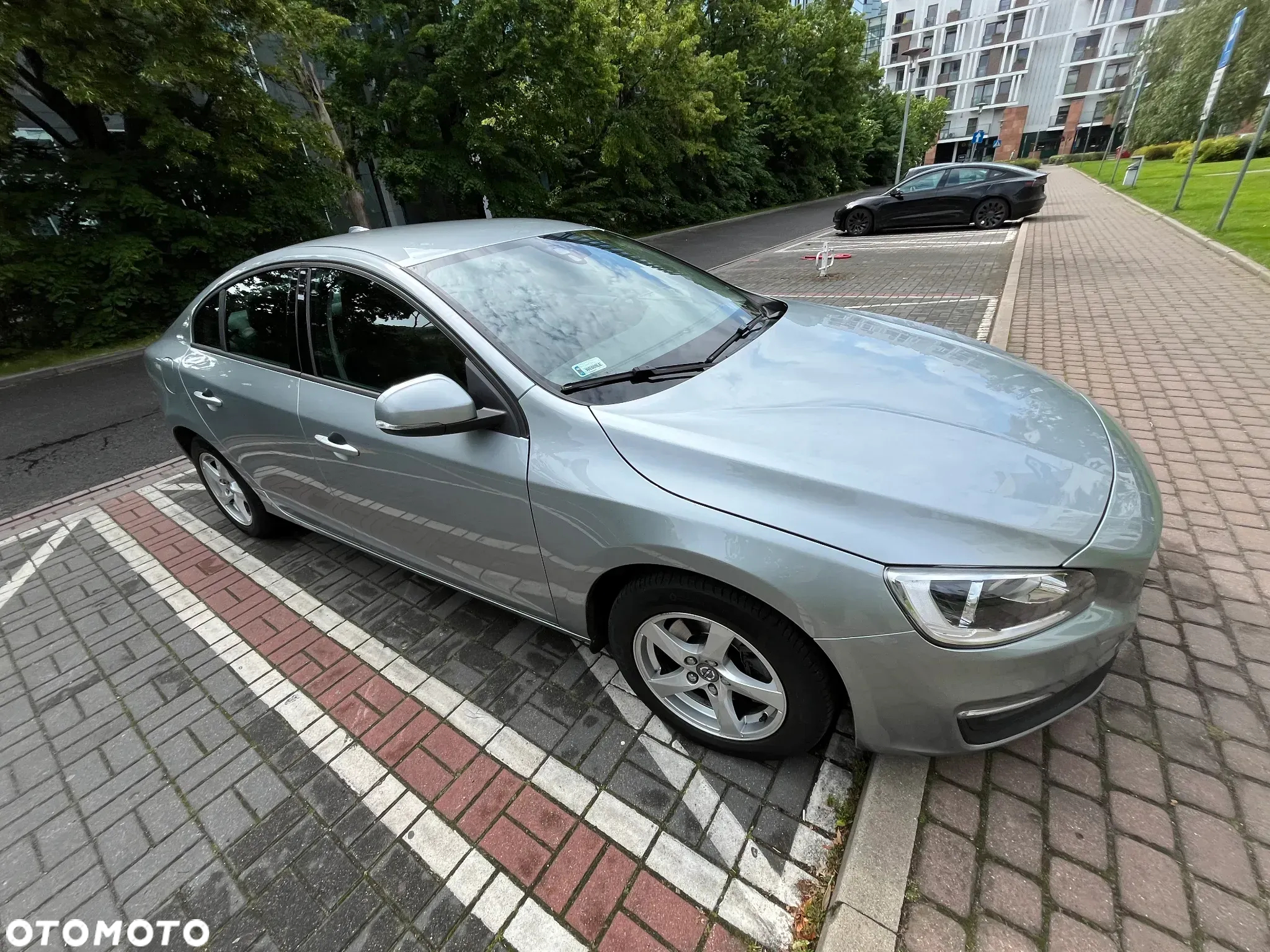 Volvo S60 T3 Drive-E Dynamic Edition (Kinetic) - 3