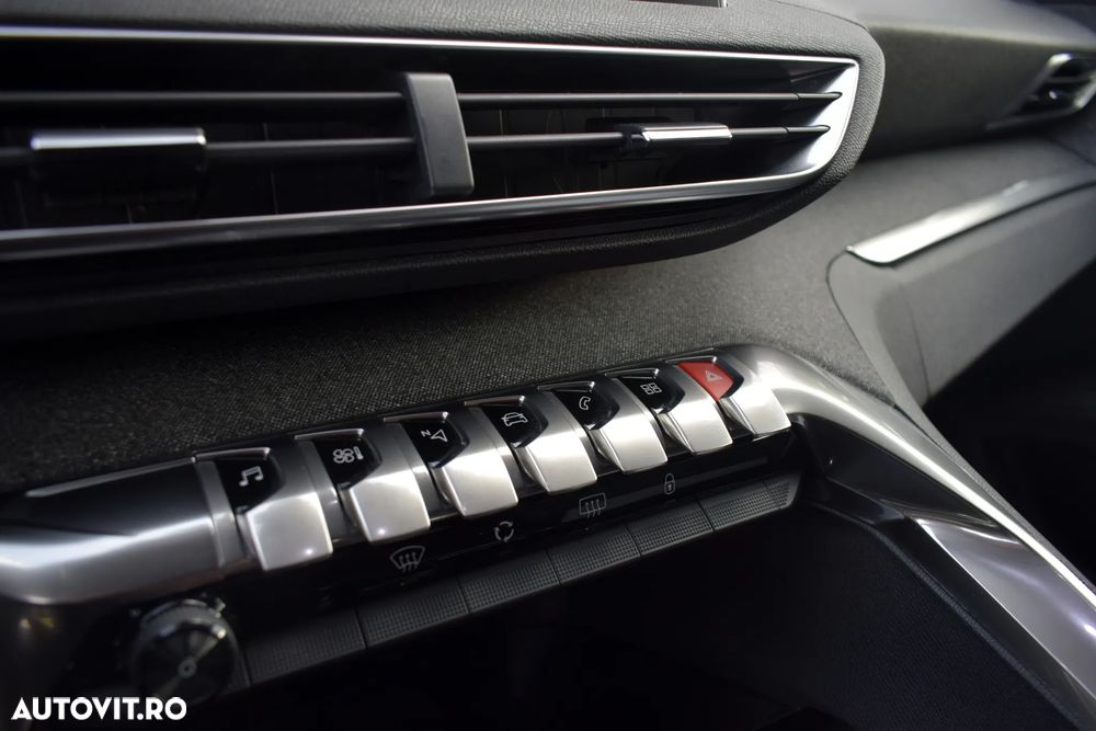 Peugeot 5008 BlueHDI 130 EAT8 Allure - 21