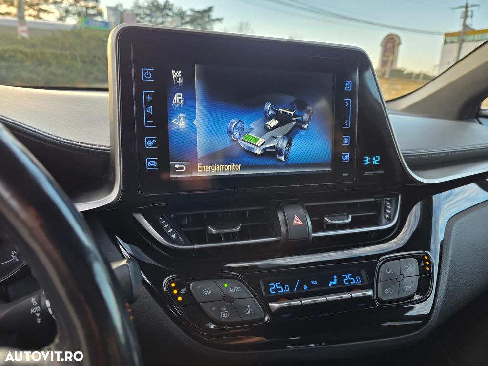 Toyota C-HR Hybrid Club - 15