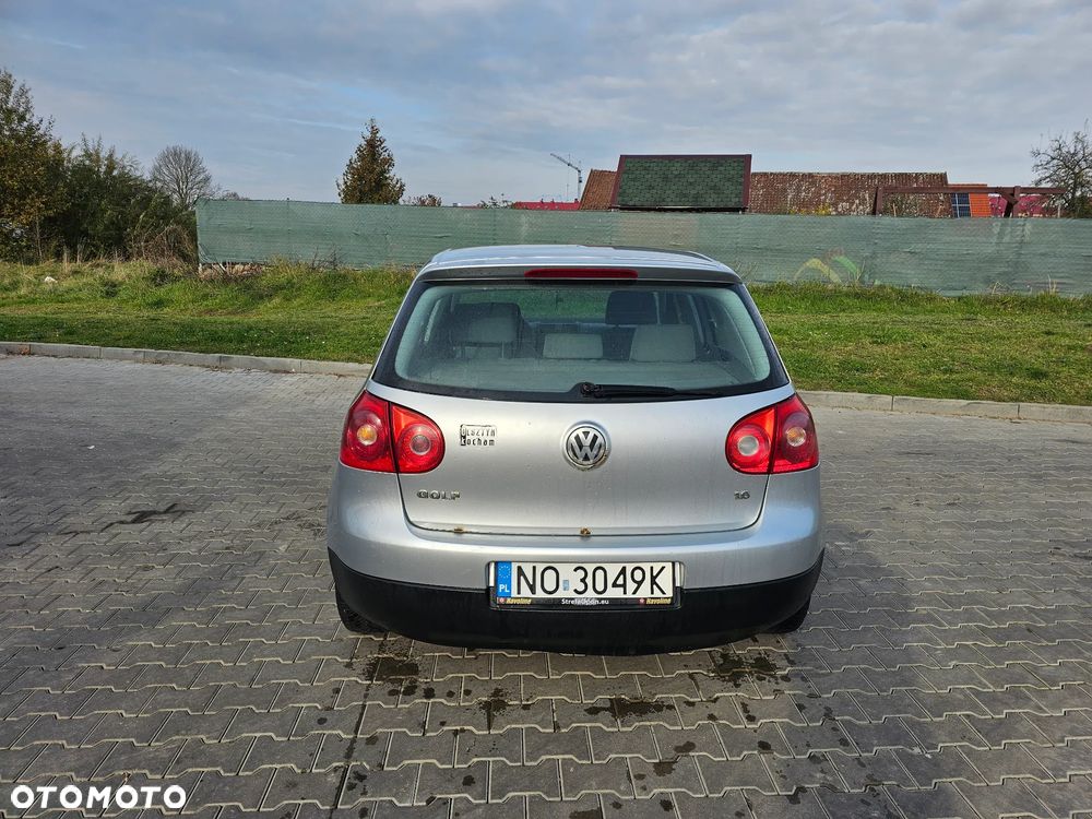 Volkswagen Golf V 1.6 Trendline - 7