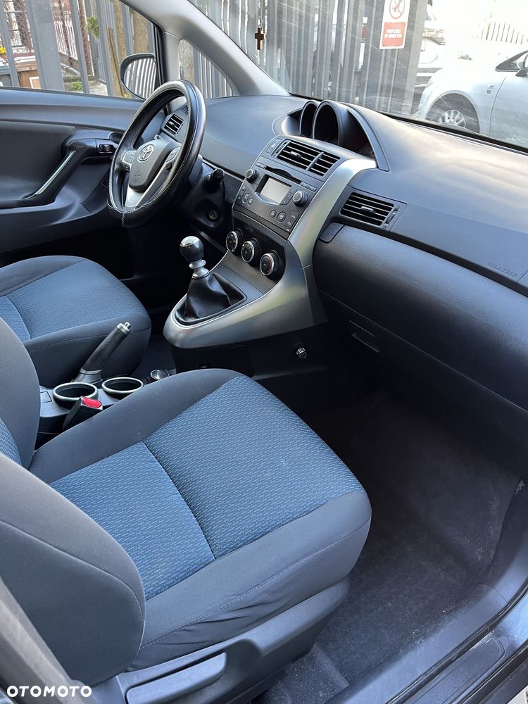 Toyota Verso 1.6 Active - 19