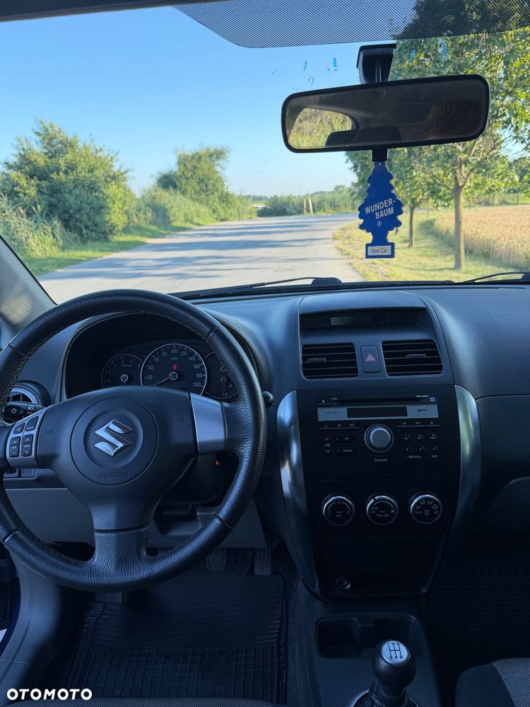 Suzuki SX4 1.6 GS / Premium 4WD - 10