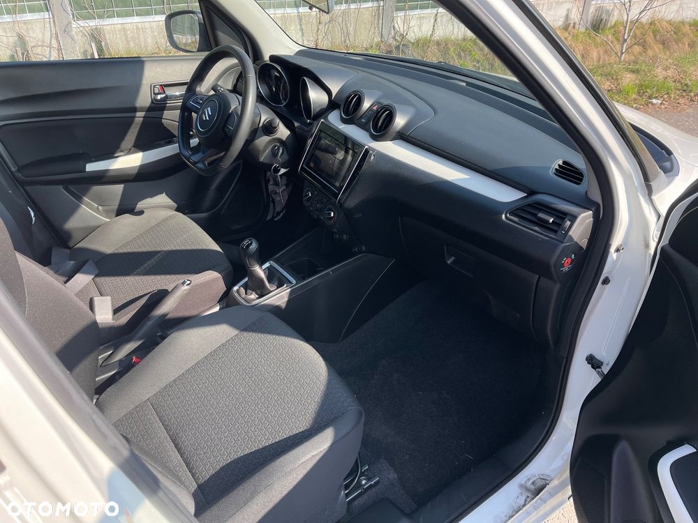 Suzuki Swift 1.2 Dualjet Club - 14