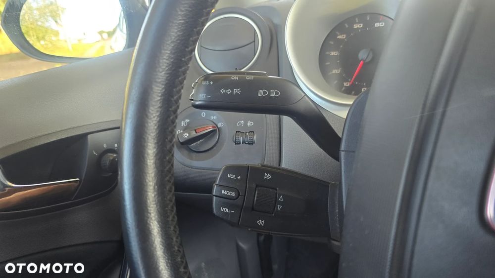 Seat Ibiza 1.4 16V Style - 38