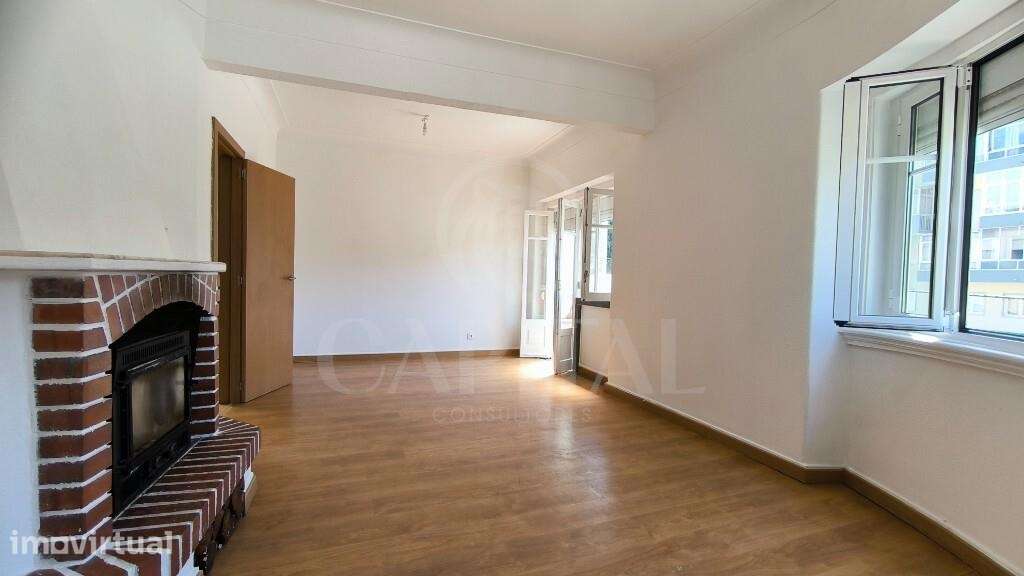 Apartamento T4 nas Mercês - Grande imagem: 4/41
