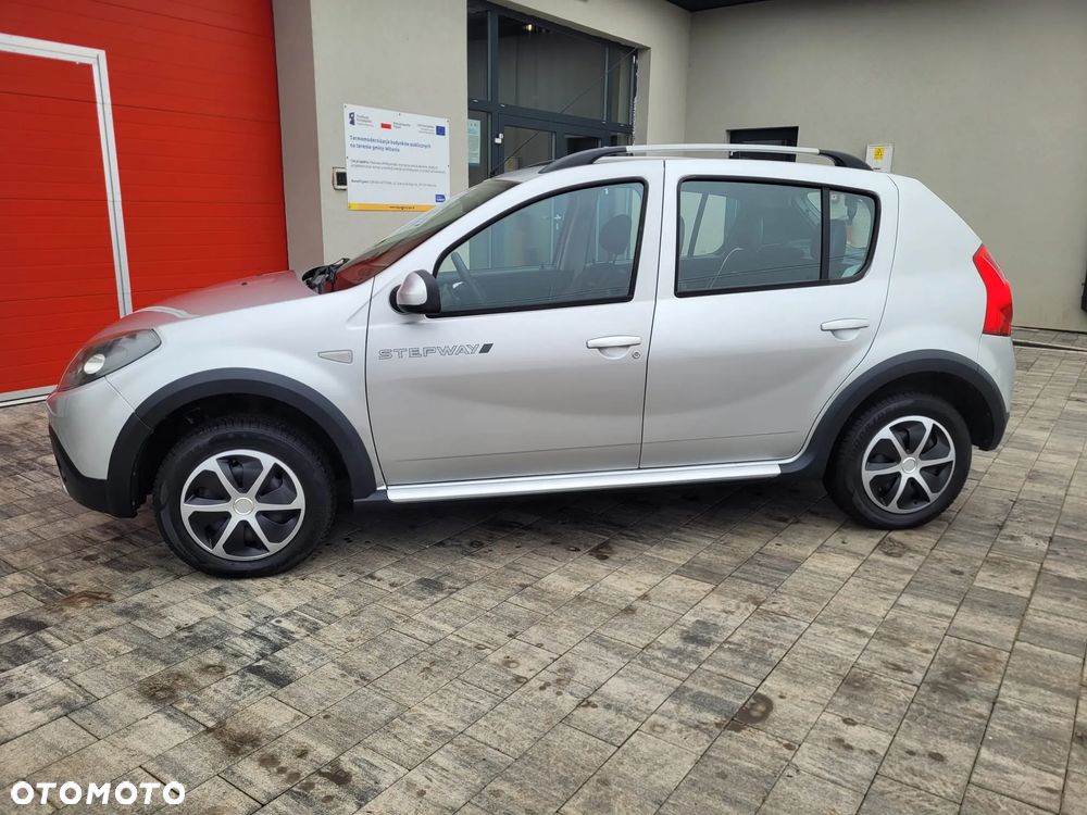 Dacia Sandero Stepway2 1.6 - 8