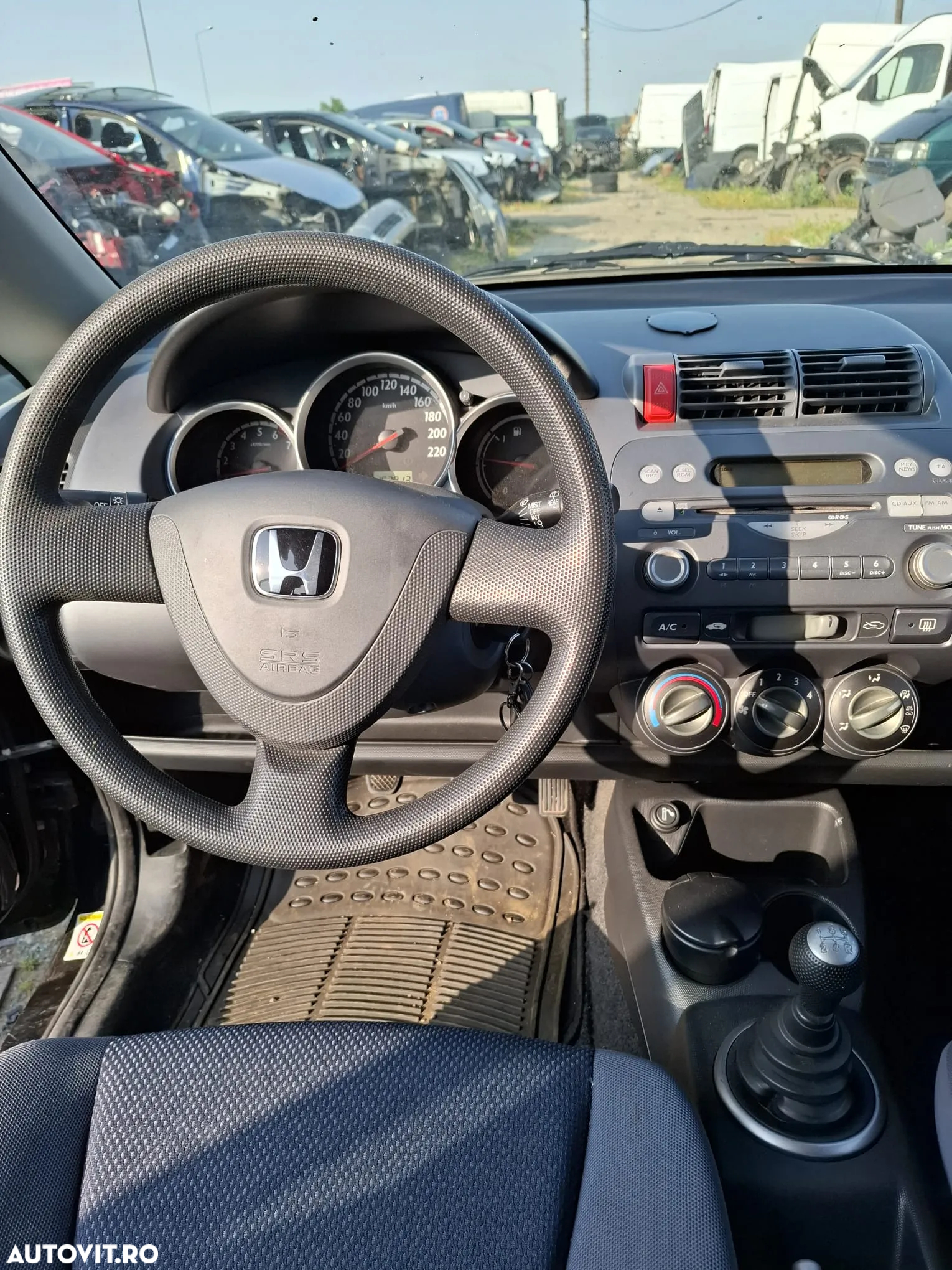 Dezmembrez Honda Jazz - 2
