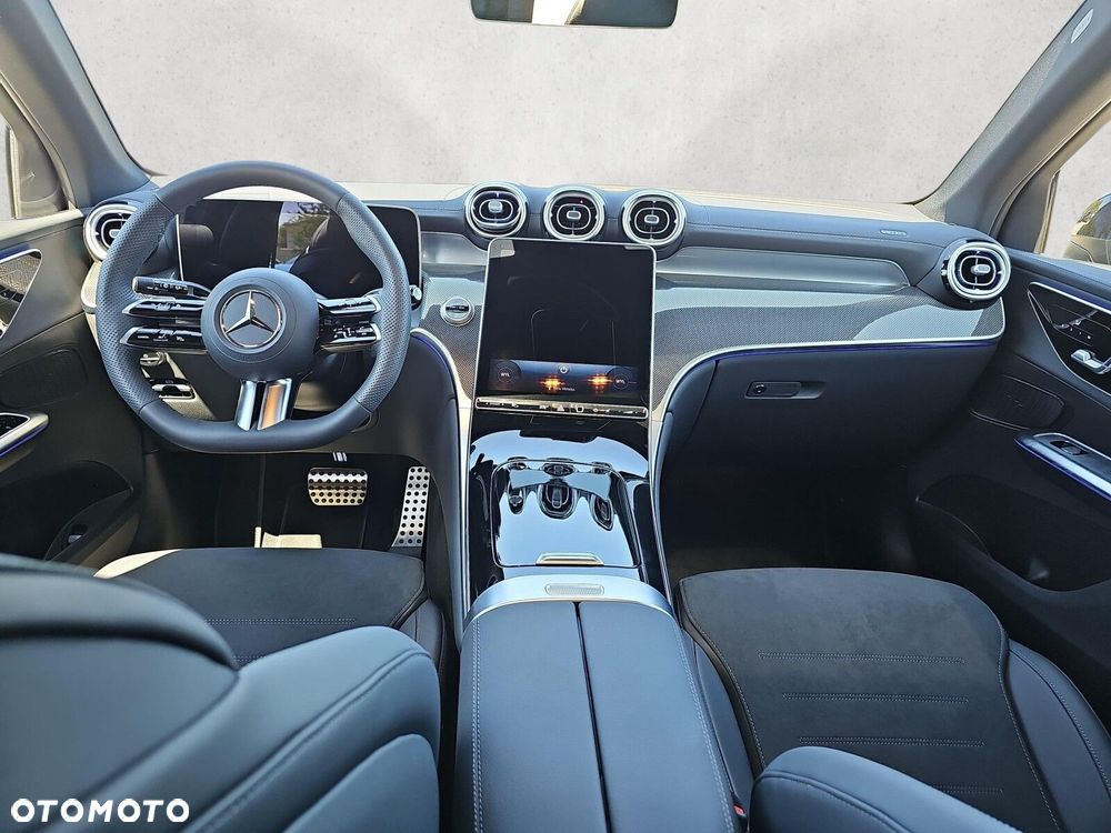 Mercedes-Benz GLC 300 mHEV 4-Matic AMG Line - 14