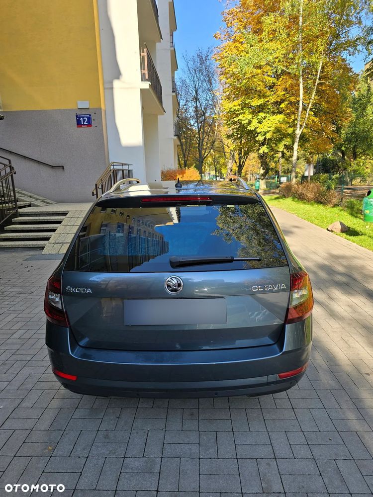 Skoda Octavia 2.0 TDI SCR Style DSG - 9