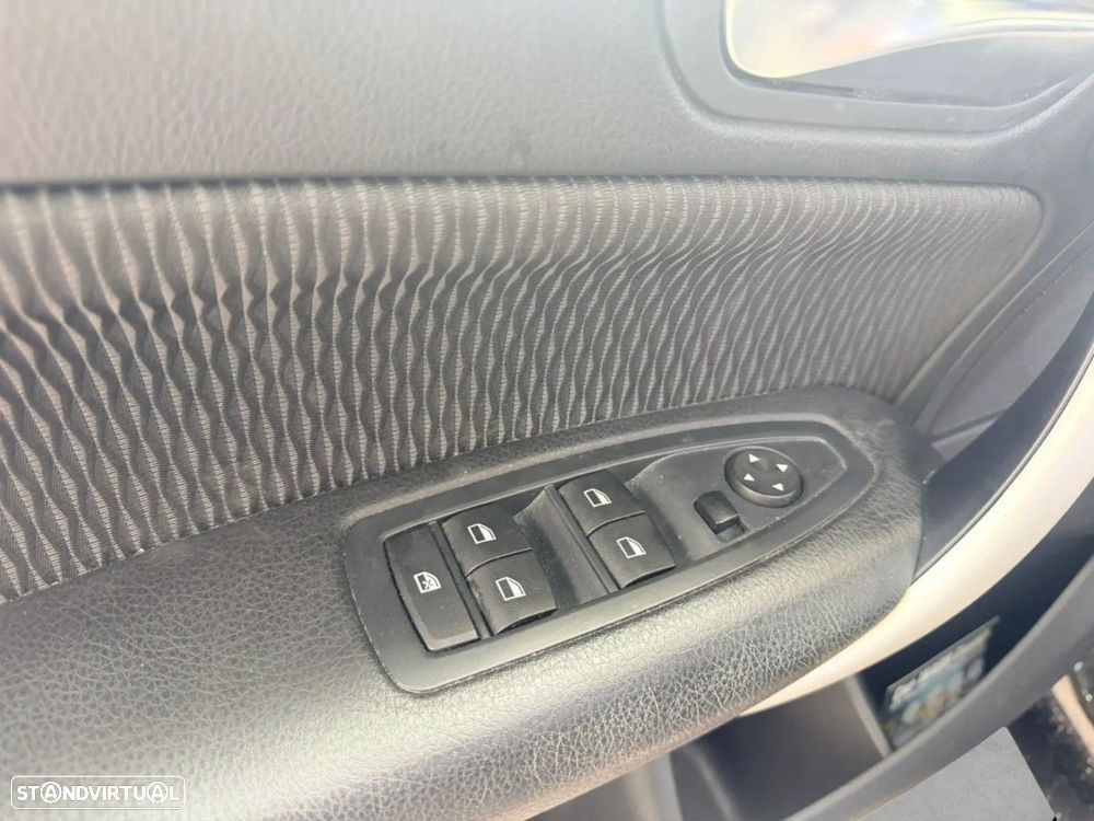 BMW 118 i Advantage - 14