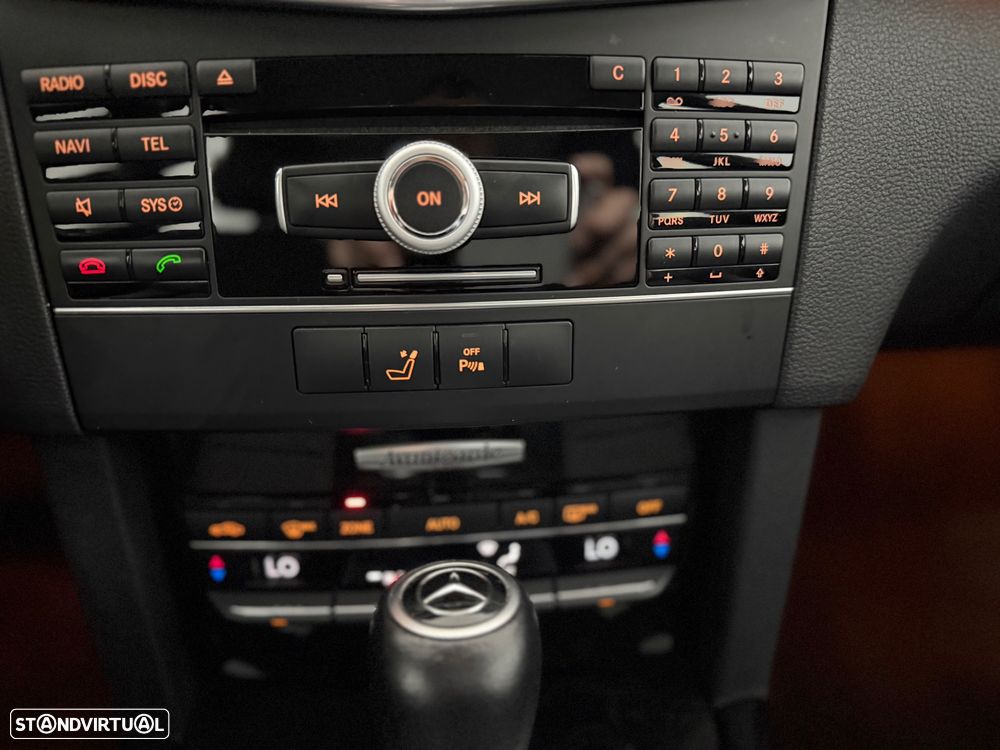 Mercedes-Benz E 250 CDI Avantgarde BlueEfficiency Auto. - 17