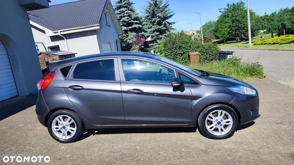 Ford Fiesta 1.0 EcoBoost S&S TITANIUM - 31