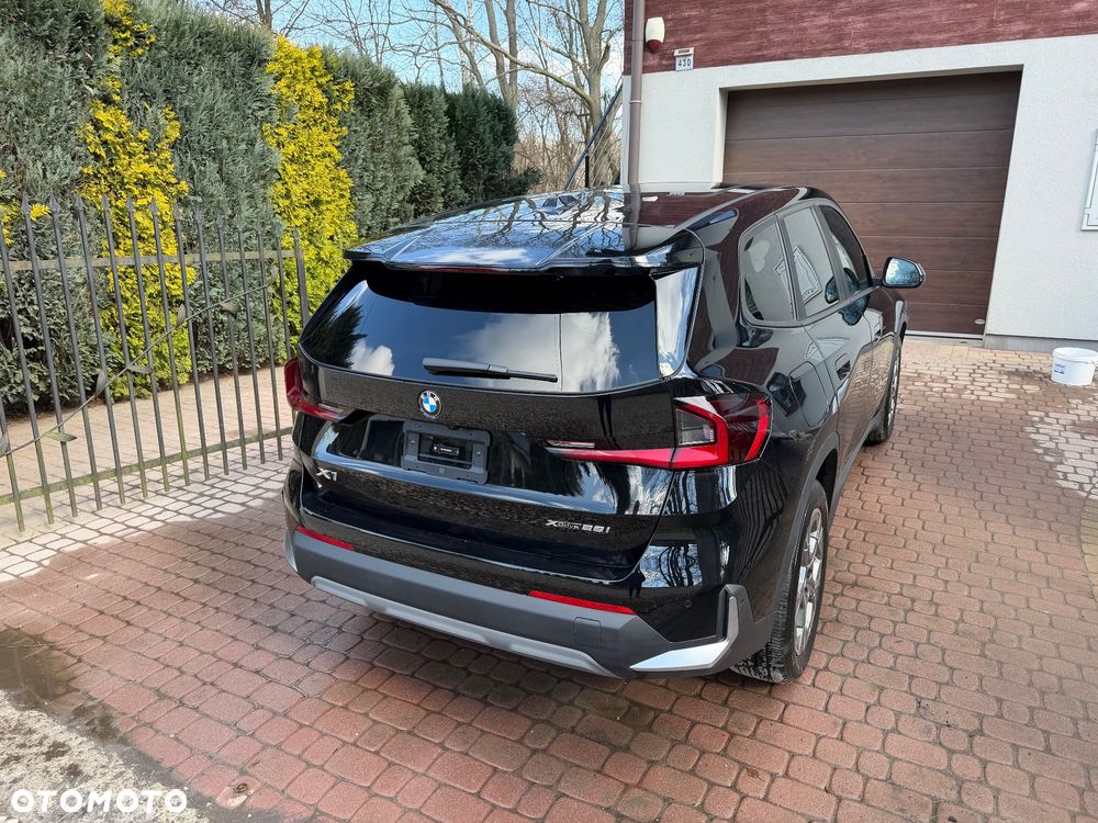 BMW X1 xDrive25i Advantage sport - 13