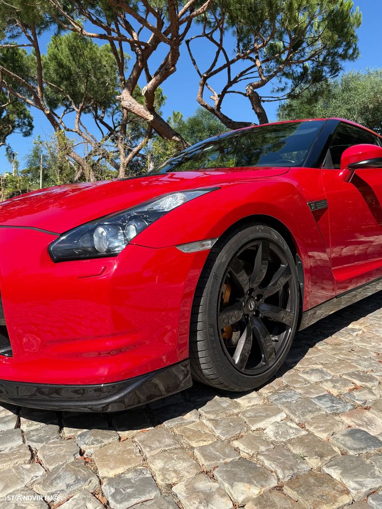 Nissan GT-R Black Edition - 17