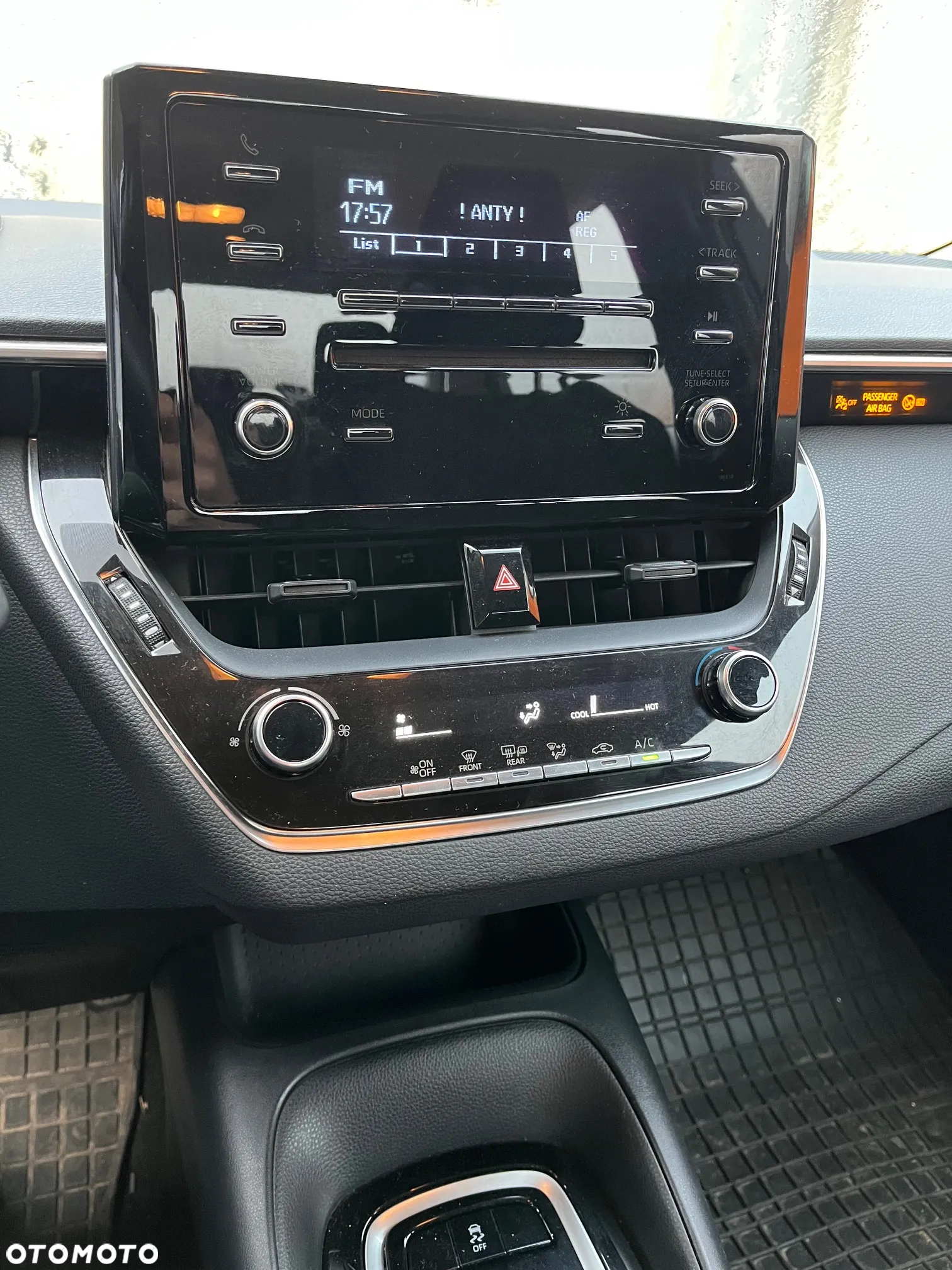 Toyota Corolla - 8