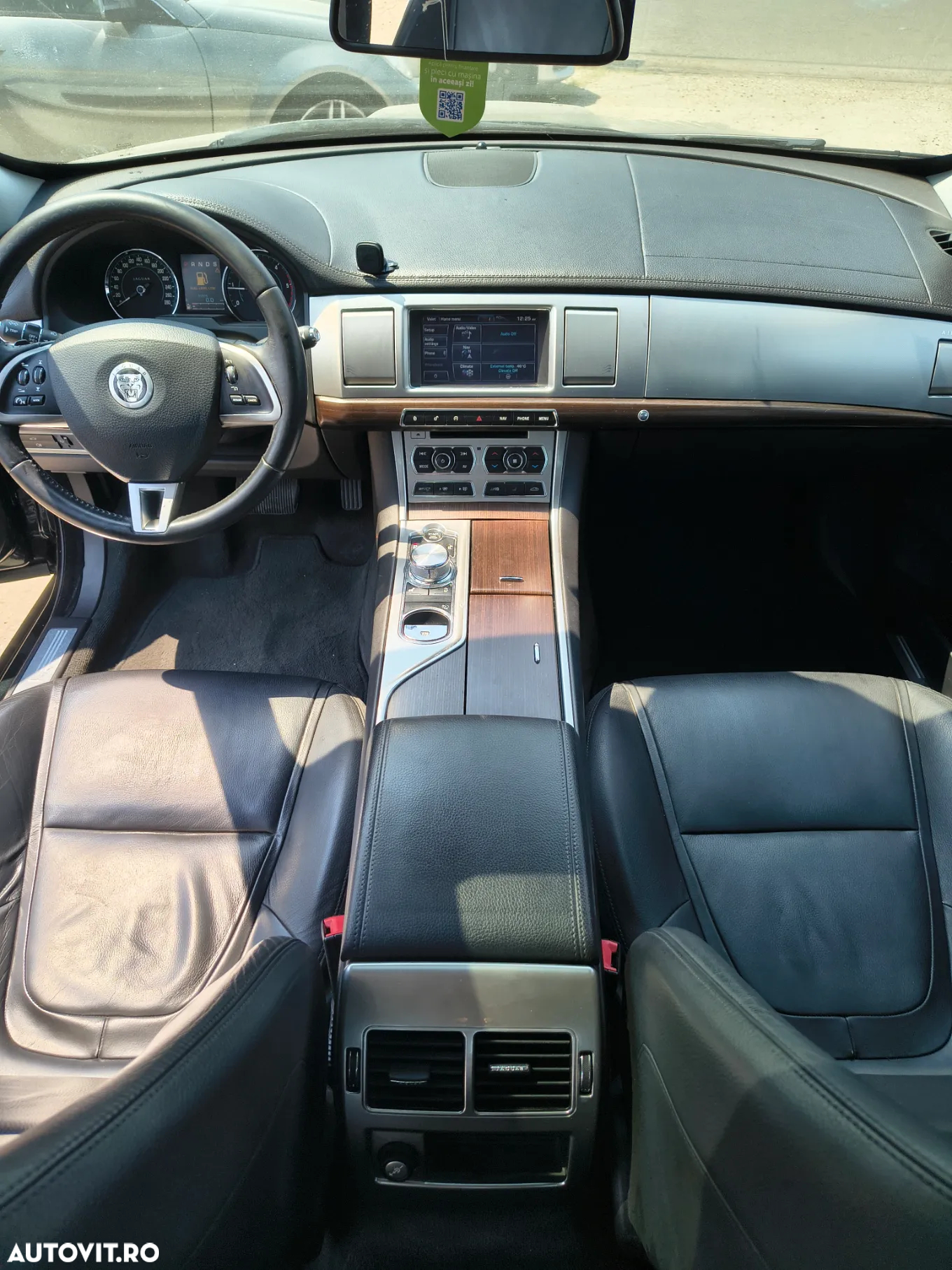Jaguar XF 2.2D Luxury - 4