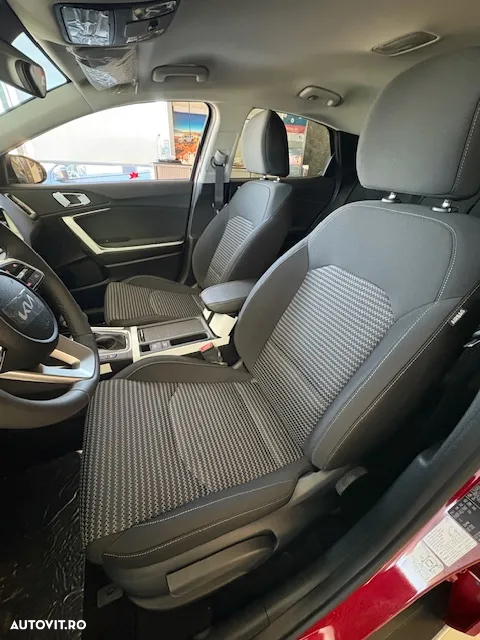 Kia XCeed 1.5 T-GDI 7DCT City - 18
