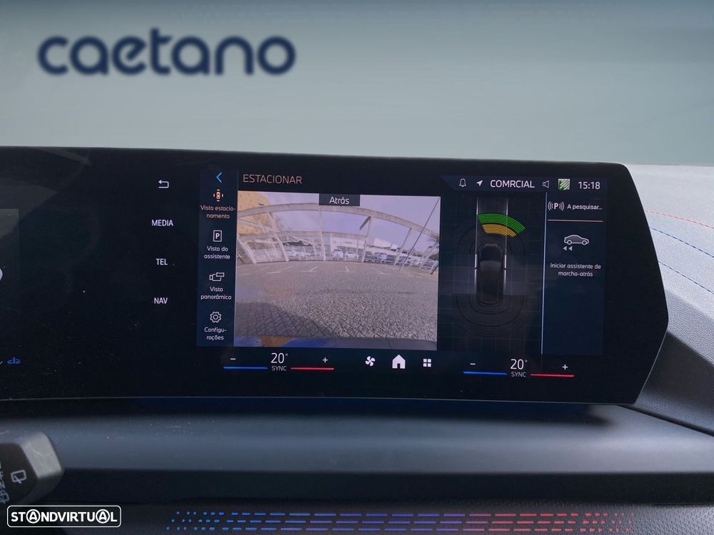 BMW 118 d Pack Desportivo M - 10