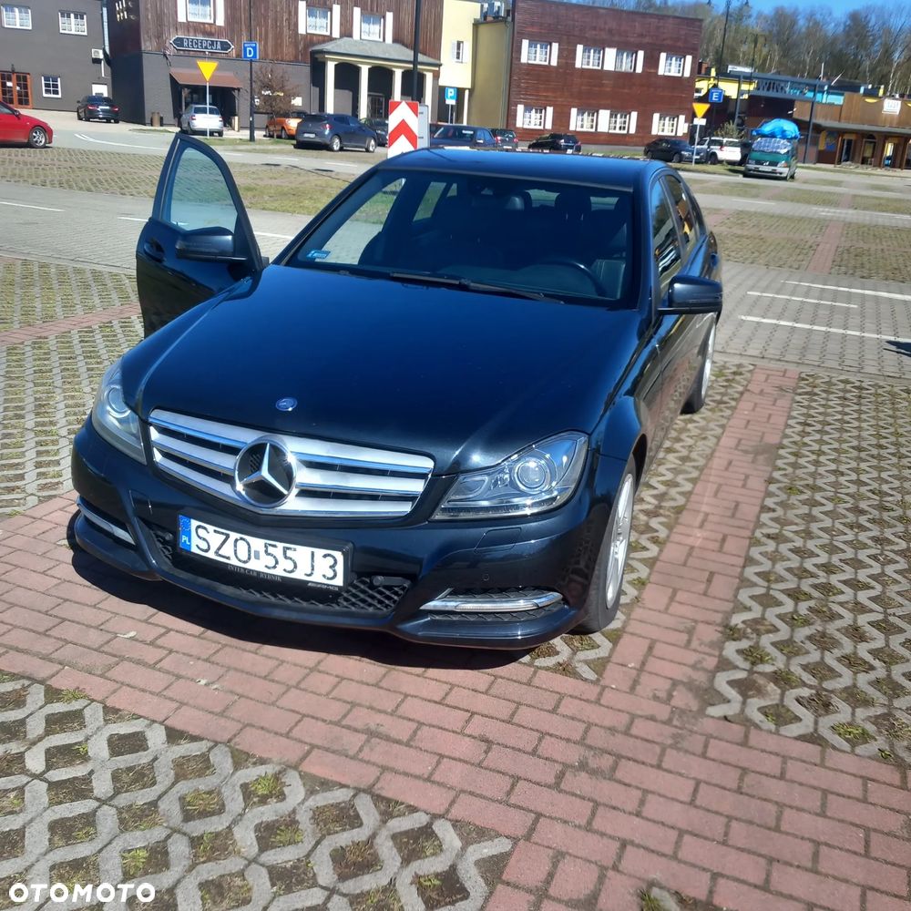 Mercedes-Benz Klasa C 200 CDI DPF (BlueEFFICIENCY) 7G-TRONIC Avantgarde - 1