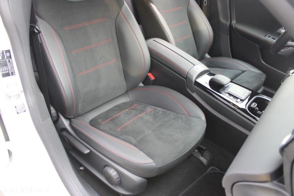 Mercedes-Benz CLA - 20