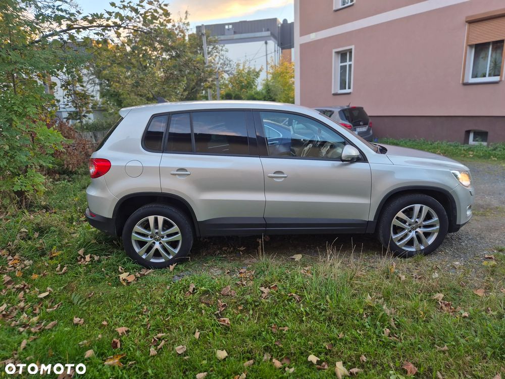 Volkswagen Tiguan - 4