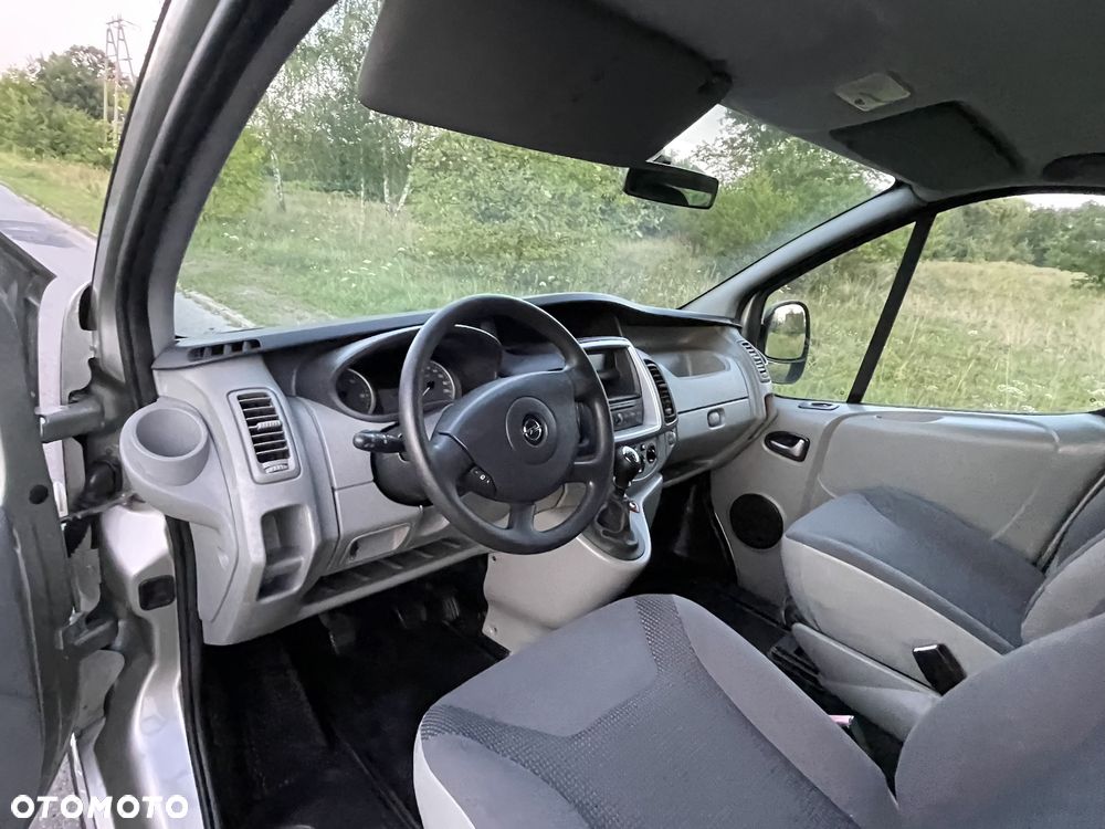 Opel Vivaro - 22
