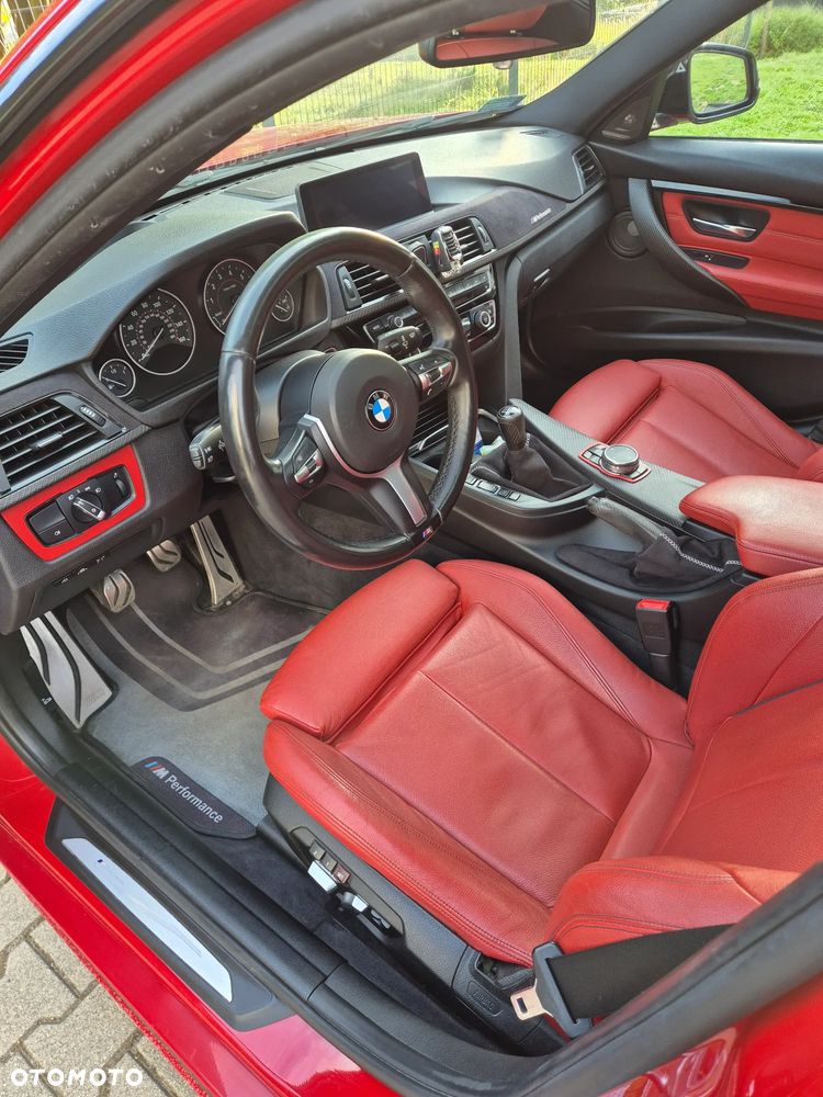 BMW Seria 3 340i xDrive M Sport - 18